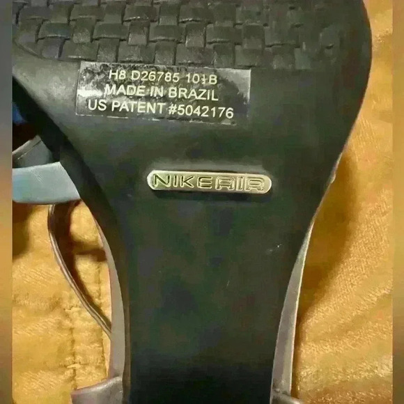 Cole Haan Nike Air Chloe Sandals, Size 10.5 - Runs a little small, more like 10 - Picture 10 of 13